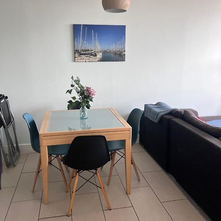 Stunning Marina Apartment Gosport Portsmouth Exterior foto