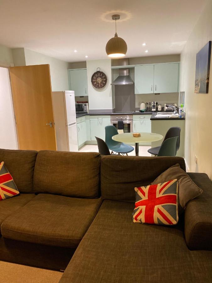 Stunning Marina Apartment Gosport Portsmouth Exterior foto