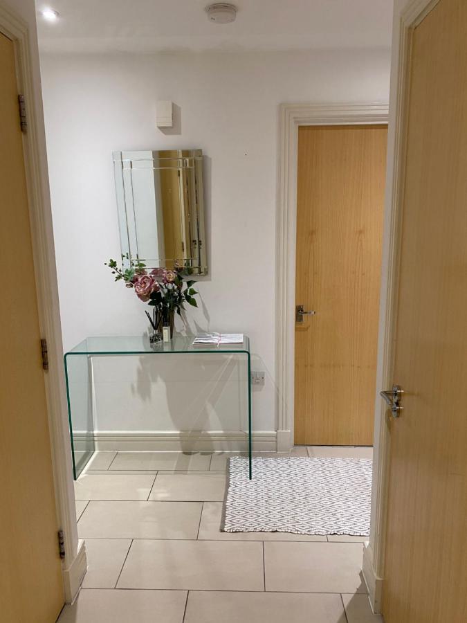 Stunning Marina Apartment Gosport Portsmouth Exterior foto